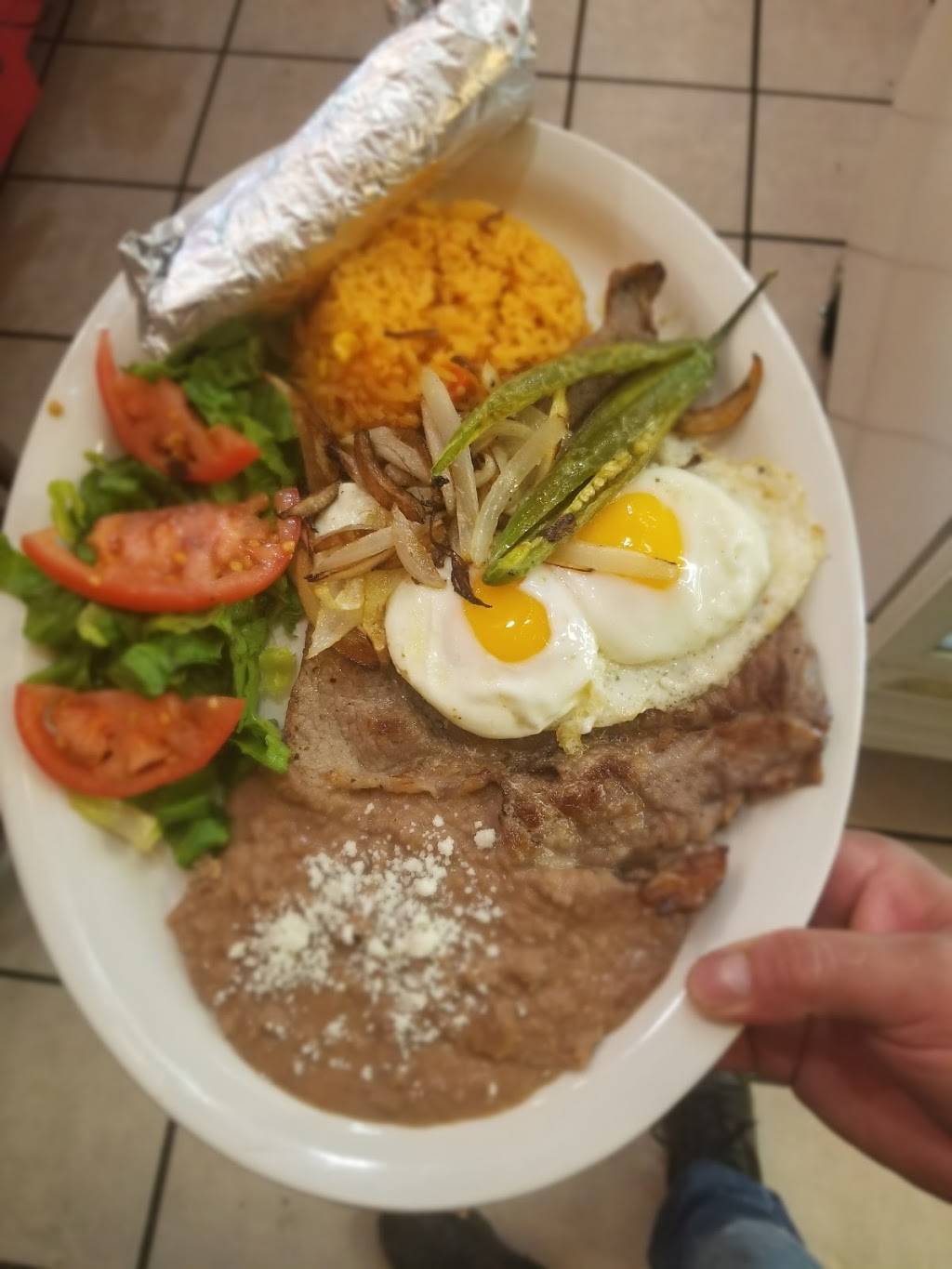 Plaza Latina | restaurant | 927 Payne Ave, St Paul, MN 55130, USA | 6517766300 OR +1 651-776-6300