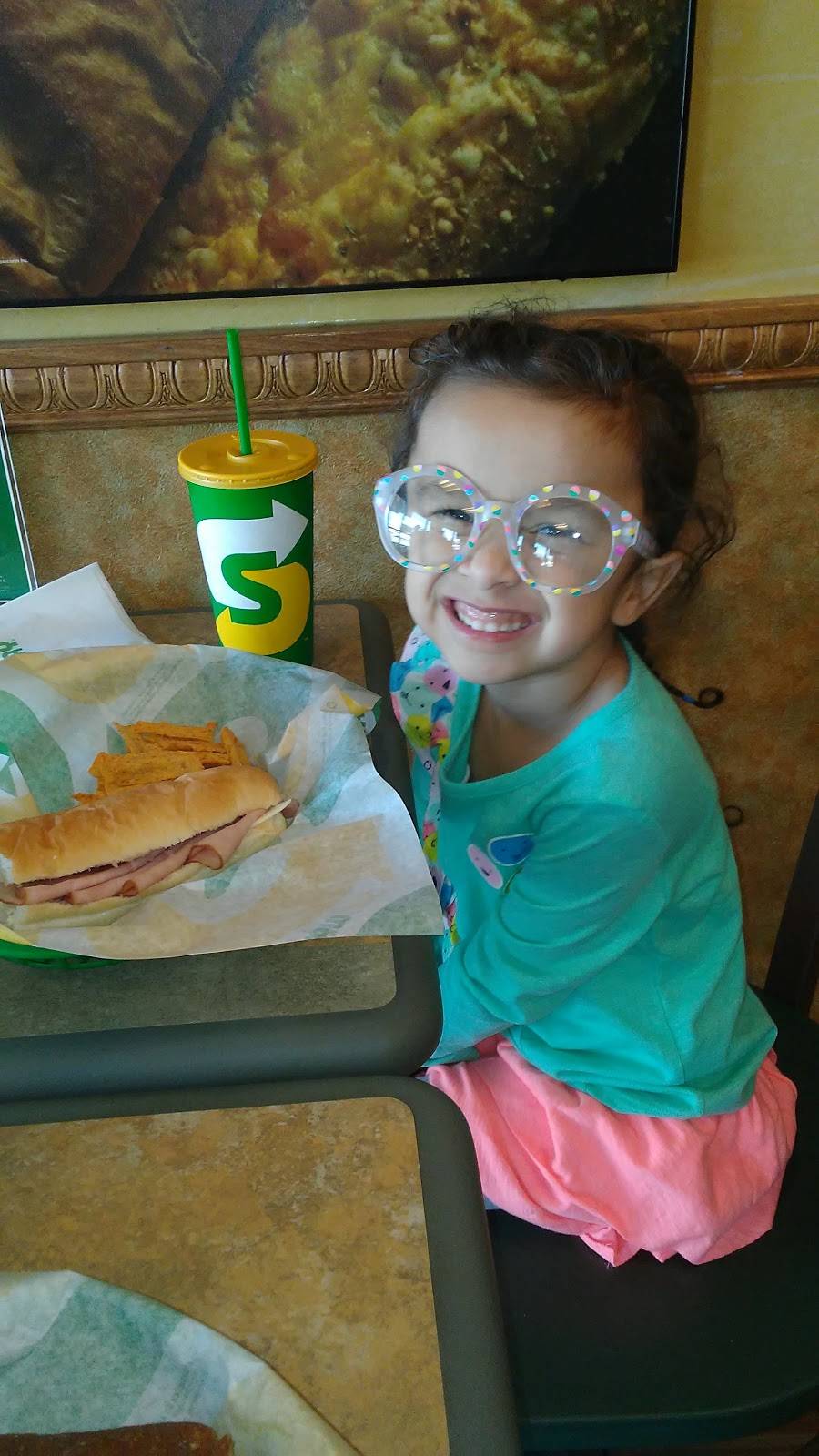 Subway Restaurants | restaurant | 1268 Old Orchard Ctr, Manchester, MO 63021, USA | 6362309791 OR +1 636-230-9791