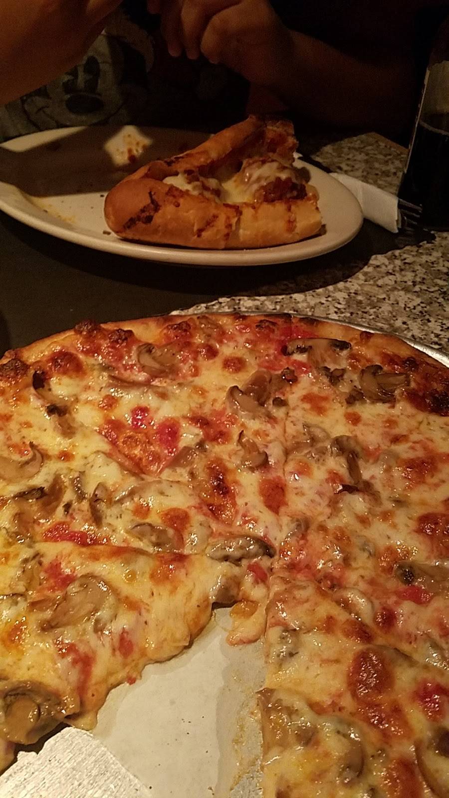 Pacileos Apizza & Pasta | restaurant | 312 Harbor St, Branford, CT 06405, USA | 2034815930 OR +1 203-481-5930