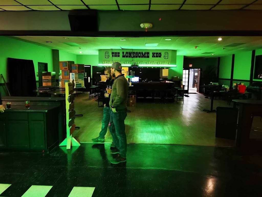 The Lonesome Keg | restaurant | 201 E Romeo Rd, Romeoville, IL 60446, USA | 8155243566 OR +1 815-524-3566