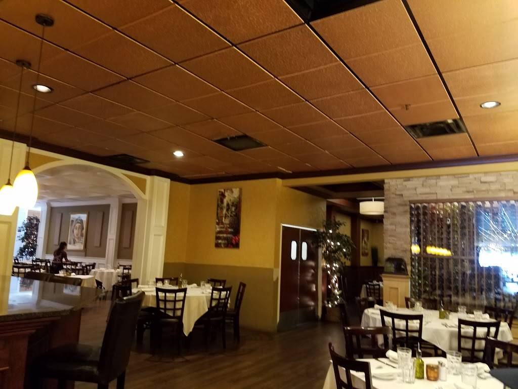 Michelangelo Pizzeria | restaurant | 10095 Main Rd, Mattituck, NY 11952, USA | 6312984100 OR +1 631-298-4100