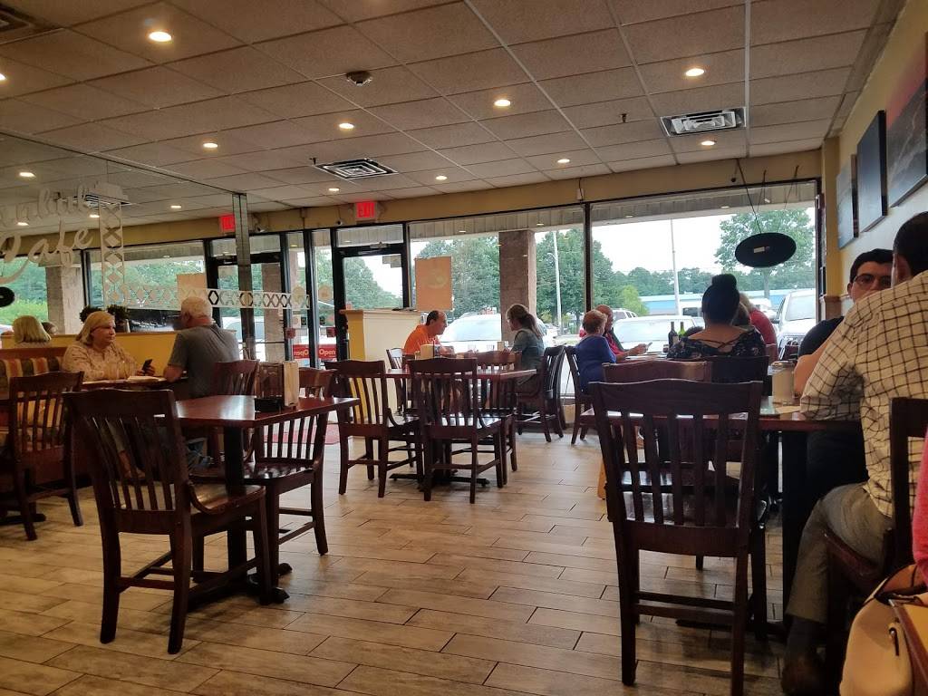 Istanbul Cafe | restaurant | 2139 Middle Country Rd, Centereach, NY 11720, USA | 6317386704 OR +1 631-738-6704