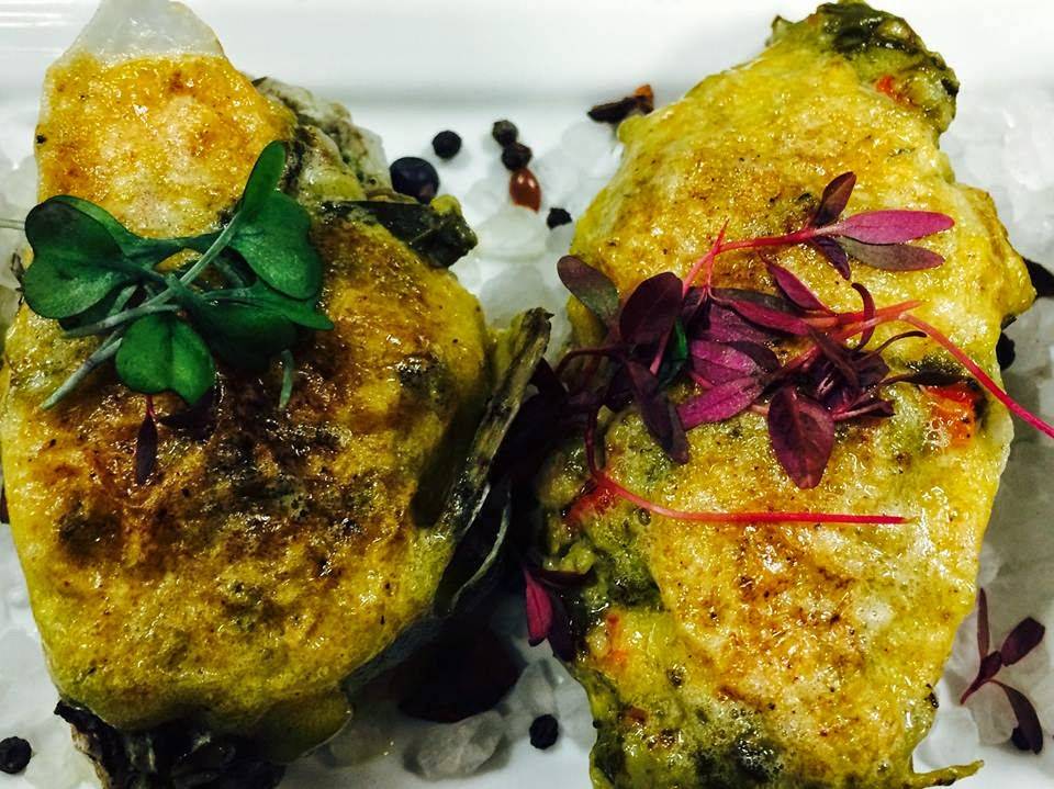 Malcolms Bar and Grill | restaurant | 1000 Champions Dr, Daytona Beach, FL 32124, USA | 3865232088 OR +1 386-523-2088