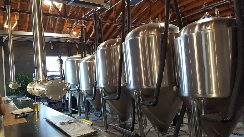 Dialogue Brewing | restaurant | 1501 1st St NW, Albuquerque, NM 87102, USA | 5055851501 OR +1 505-585-1501