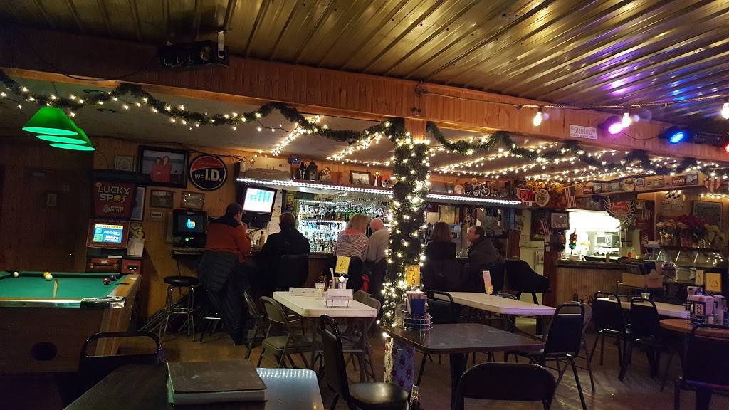 Curve Inn | restaurant | 10336 Blue Star Hwy, South Haven, MI 49090, USA | 2696375070 OR +1 269-637-5070