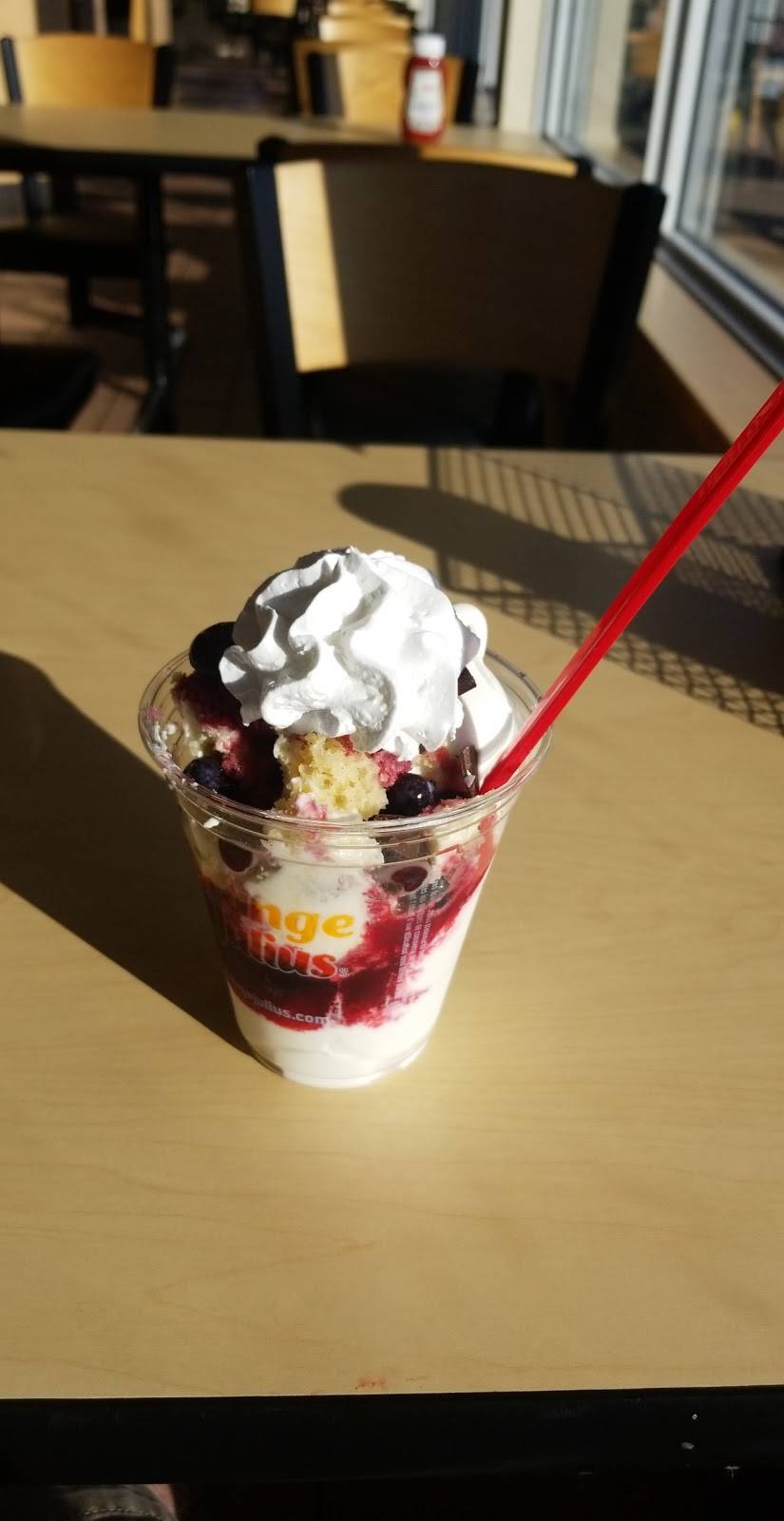 Dairy Queen | restaurant | 828 Chemong Rd, Peterborough, ON K9H 5Z7, Canada | 7057453002 OR +1 705-745-3002