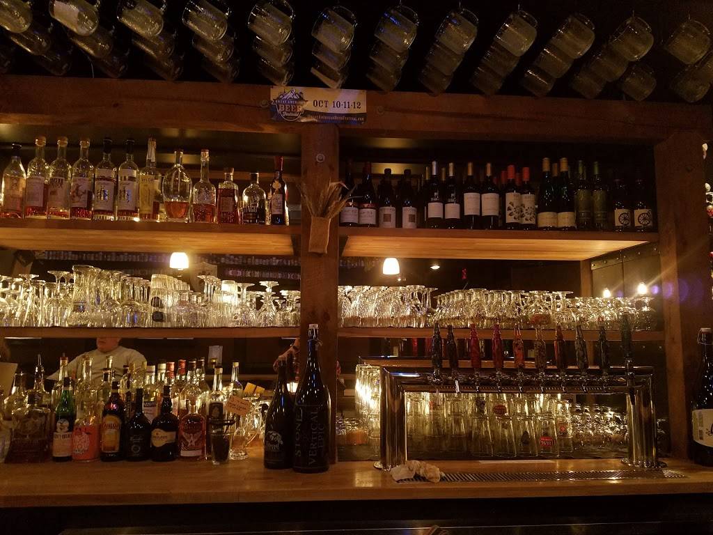 Mikro Beer Bar | restaurant | 0 Depot Ave, Hamden, CT 06518, USA | 2035537676 OR +1 203-553-7676