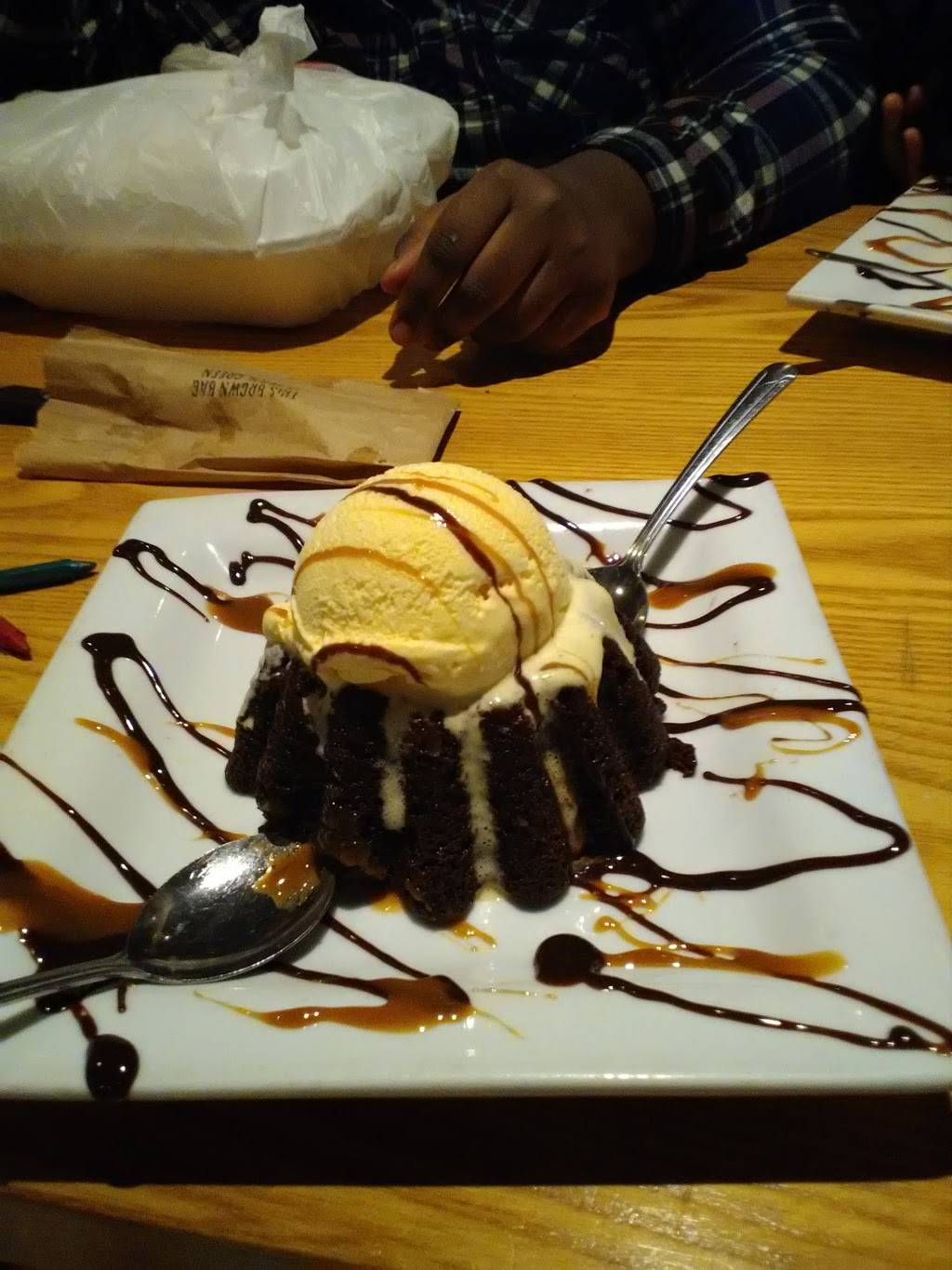 Chilis Grill & Bar | restaurant | 19801 NW 2nd Ave, Miami, FL 33169, USA | 3057227187 OR +1 305-722-7187