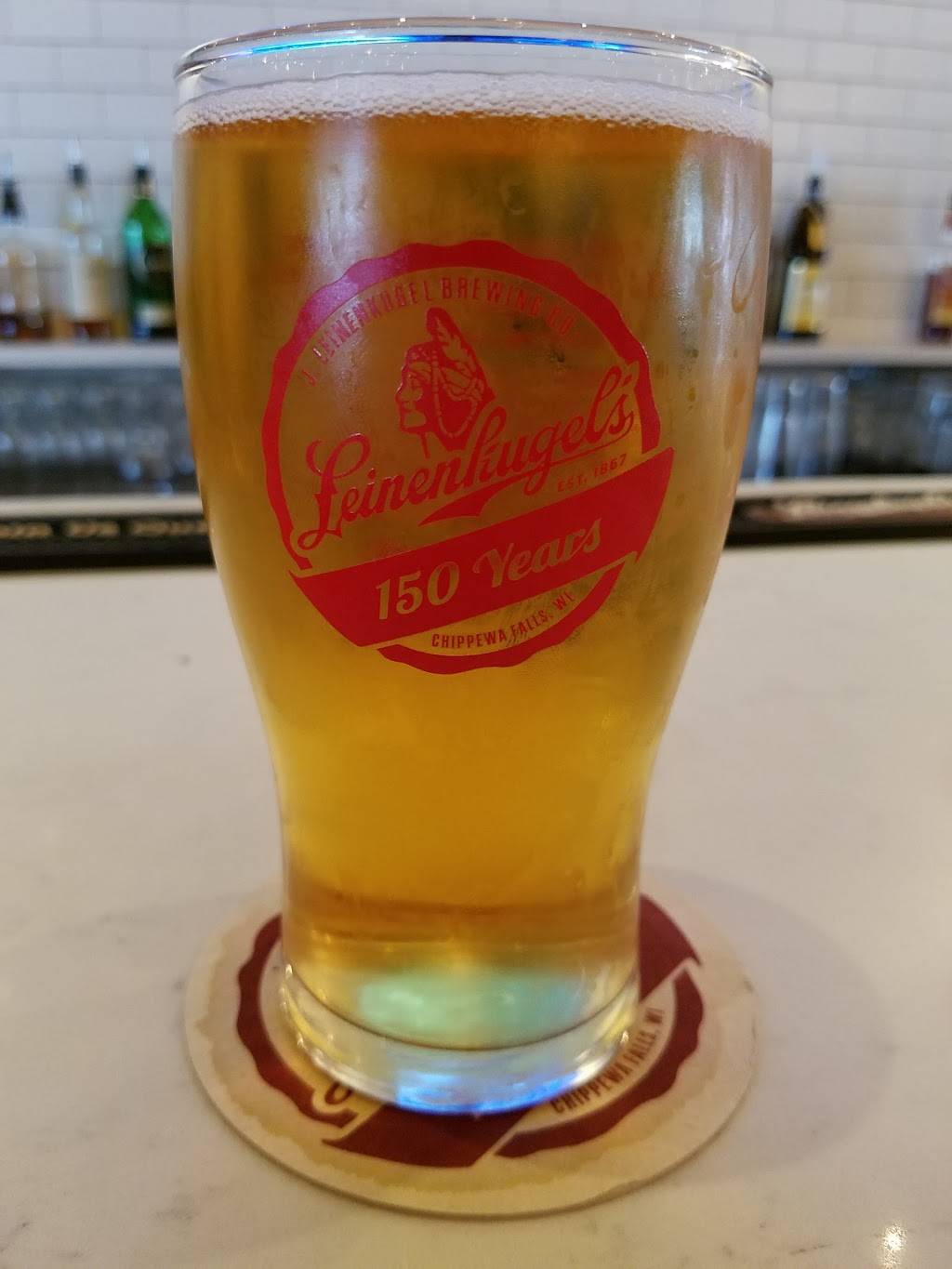 Leinie Lodge & Beer Garden | restaurant | 1323 Walnut St, Kansas City, MO 64106, USA | 8165412800 OR +1 816-541-2800