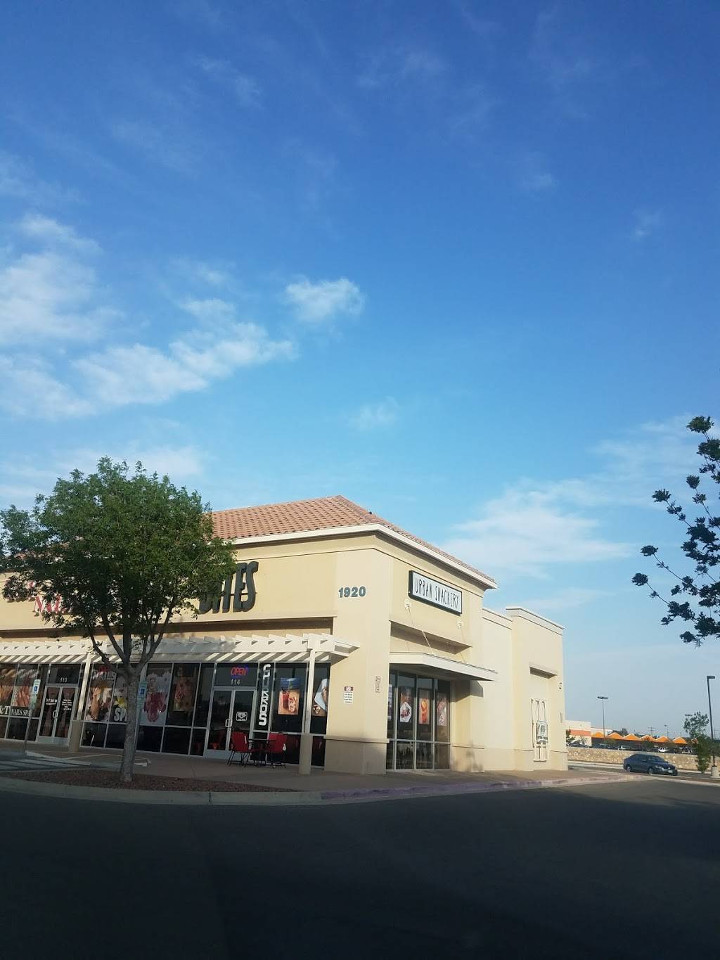 Bites - Urban Snackery | restaurant | 1920 N Zaragoza Rd, El Paso, TX 79938, USA | 9158226058 OR +1 915-822-6058