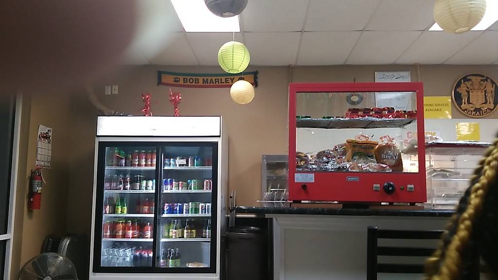 SW Caribbean Delights | restaurant | 1310 W Daughtery Rd, Lakeland, FL 33810, USA | 8638588900 OR +1 863-858-8900