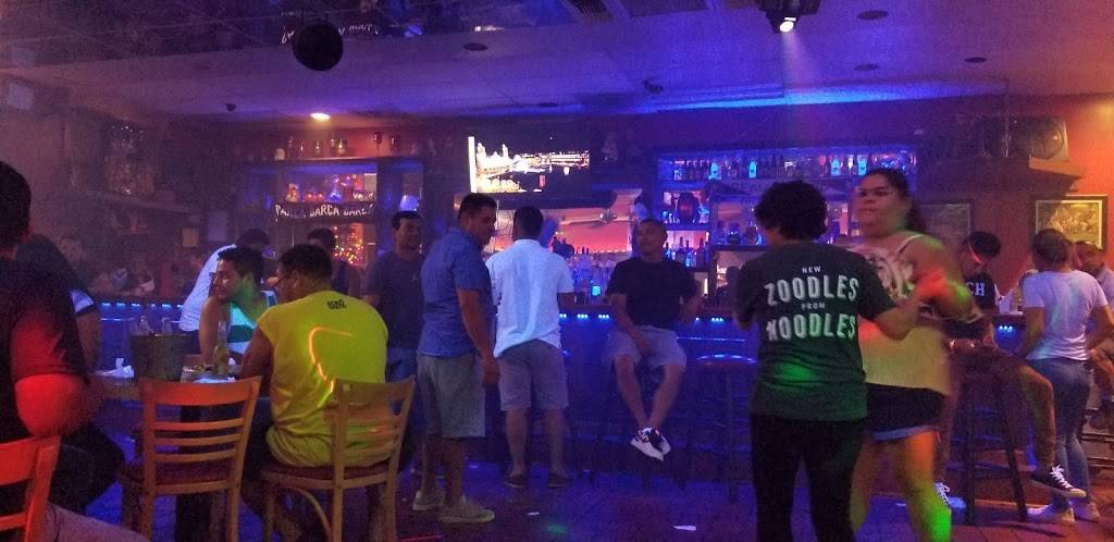 Tommys Place II | restaurant | 156 Enterprise St # I, Sterling, VA 20164, USA | 7034442208 OR +1 703-444-2208