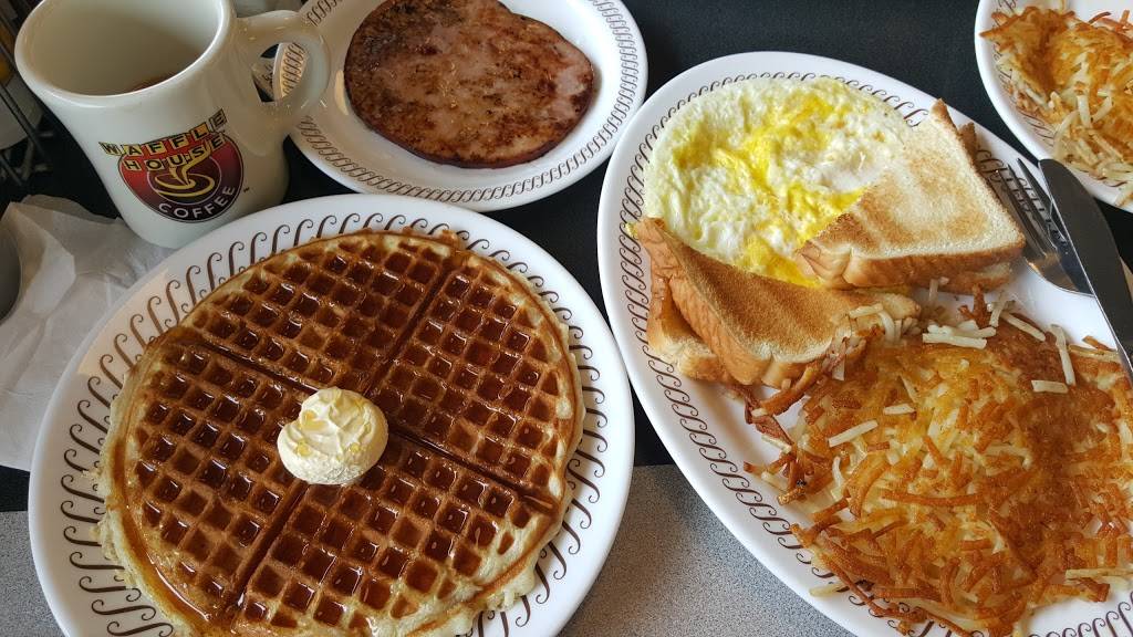 Waffle House | meal takeaway | 1783 Airport Rd, Allentown, PA 18109, USA | 6102666300 OR +1 610-266-6300