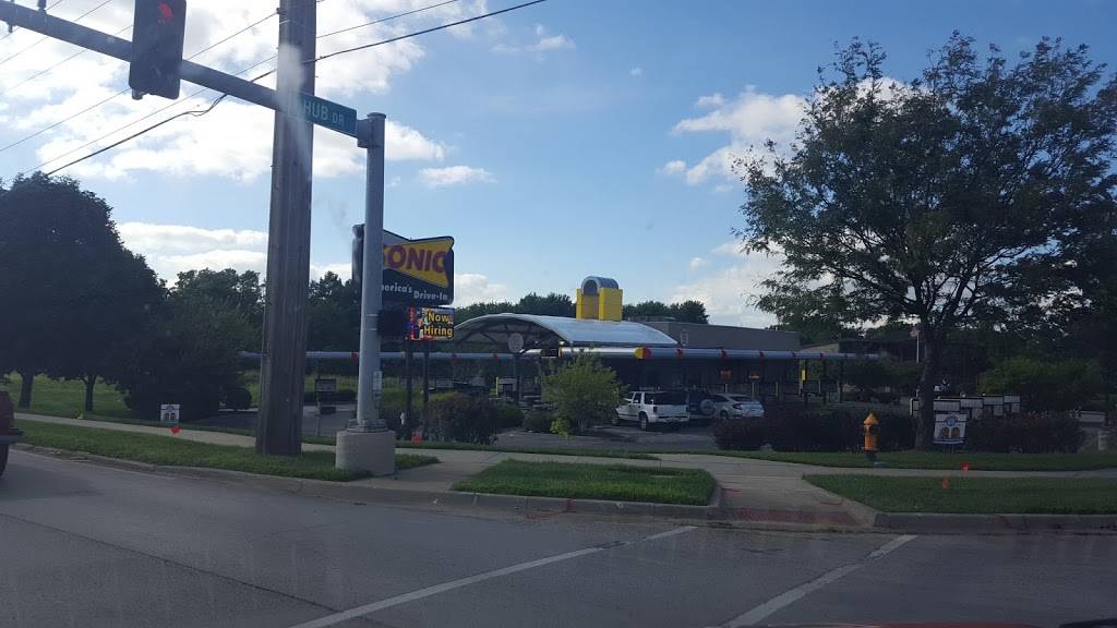 Sonic Drive-In | restaurant | 16510 East 23rd St S, Independence, MO 64055, USA | 8168360030 OR +1 816-836-0030