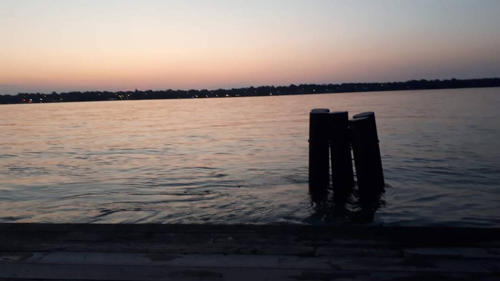 Waterfront Pizza And Subs | restaurant | 1540 St Clair Pkwy, Courtright, ON N0N 1H0, Canada | 5198672211 OR +1 519-867-2211