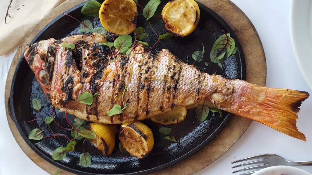 Lulu Kitchen & Bar | restaurant | 126 Main St, Sag Harbor, NY 11963, USA | 6317250900 OR +1 631-725-0900