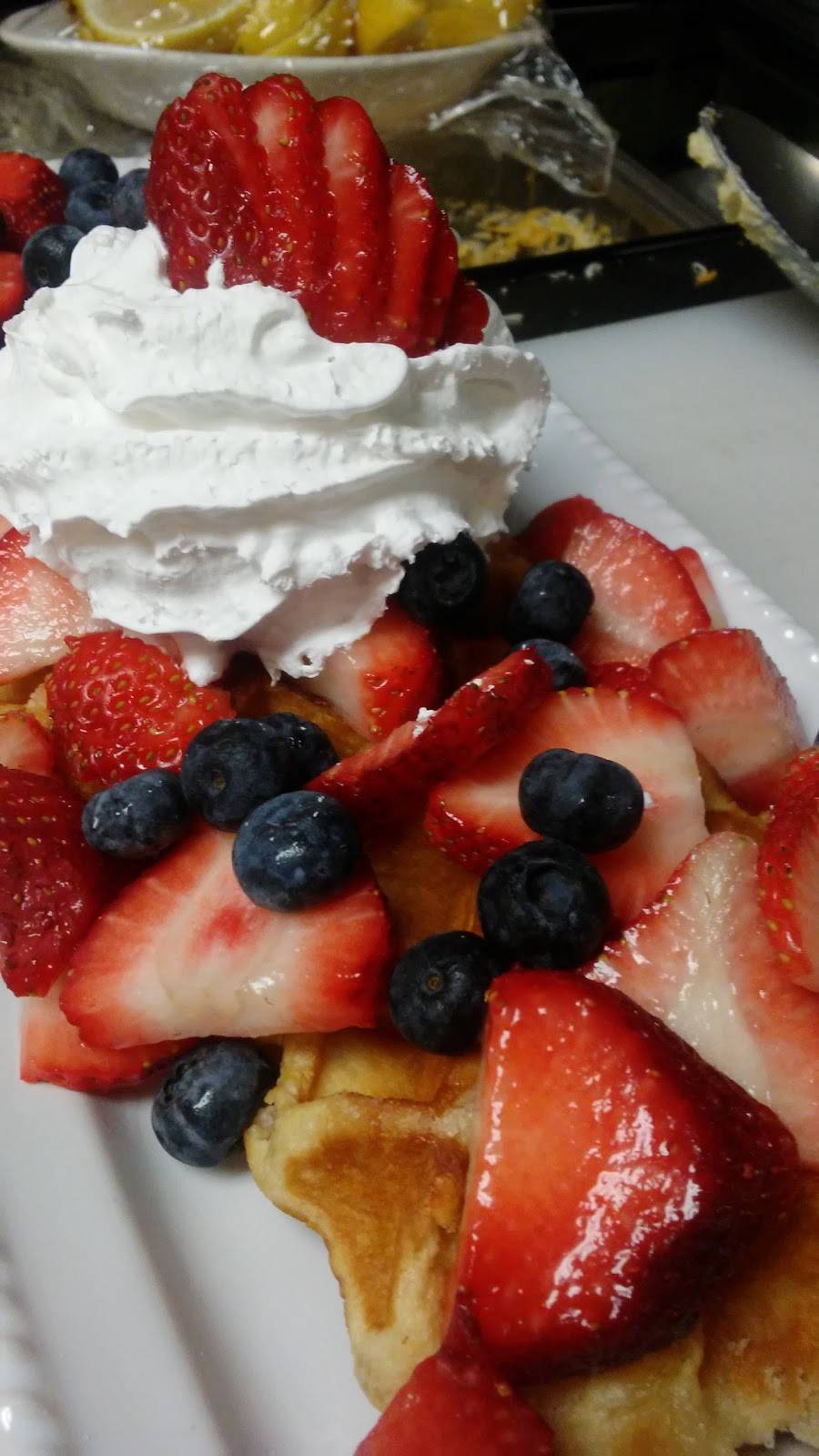 141 North Restaurant & Lounge | restaurant | 141 N Front St, Wilmington, NC 28401, USA | 9107651077 OR +1 910-765-1077