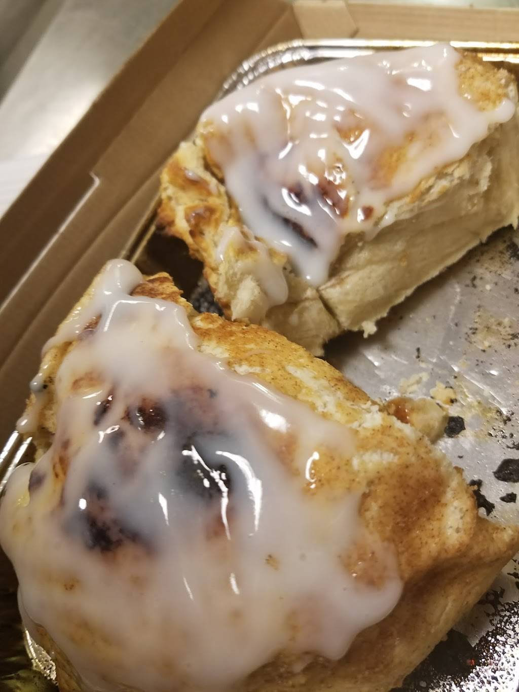 Pizza Hut | restaurant | 100 Southcreek Dr, Manteno, IL 60950, USA | 8154688676 OR +1 815-468-8676