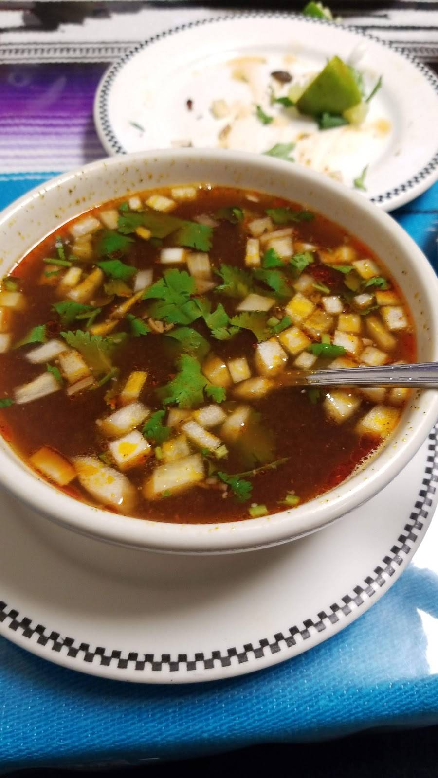 Los 3 Gallos | restaurant | 112 N 19th Ave, Melrose Park, IL 60160, USA | 7083447123 OR +1 708-344-7123