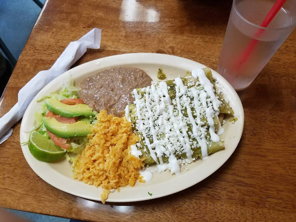 Tortas Y Tacos Michoacan | restaurant | 1714 E Irving Blvd, Irving, TX 75060, USA | 9724383020 OR +1 972-438-3020