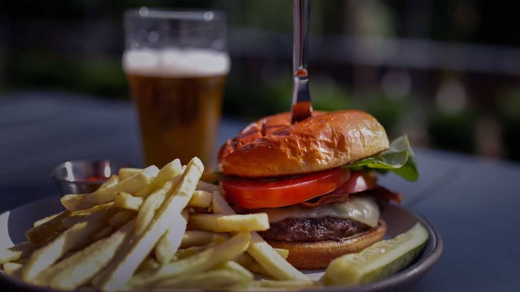 The Barn Kitchen & Bar | restaurant | 103 Spring St, Williamstown, MA 01267, USA | 9787847602 OR +1 978-784-7602