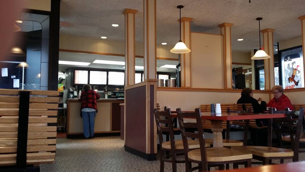 Mr Quick Drive-In | restaurant | 915 E Laketon Ave, Muskegon, MI 49442, USA | 2317226200 OR +1 231-722-6200