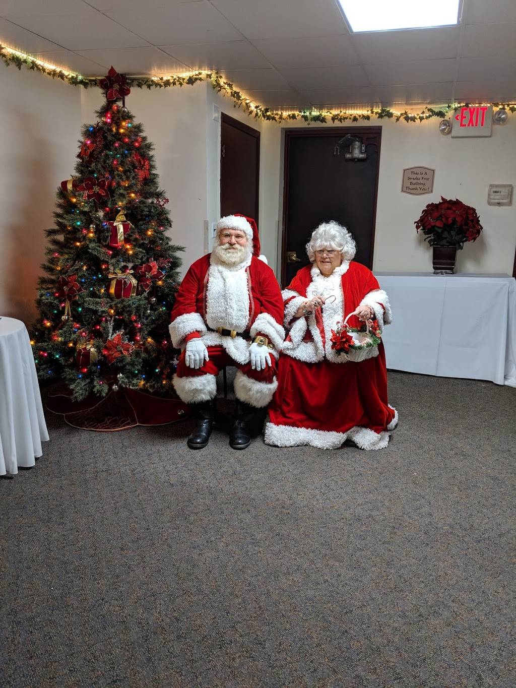 The Gentry Catering | restaurant | 116 E Liberty St, Hubbard, OH 44425, USA | 3305344710 OR +1 330-534-4710