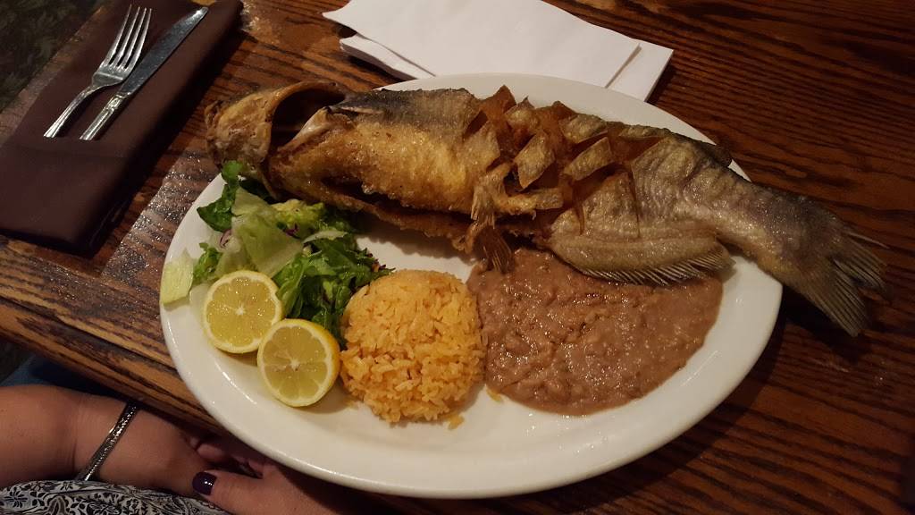 El Tarasco Mexican Restaurant | restaurant | 208 W Main St, Visalia, CA 93291, USA | 5596228525 OR +1 559-622-8525