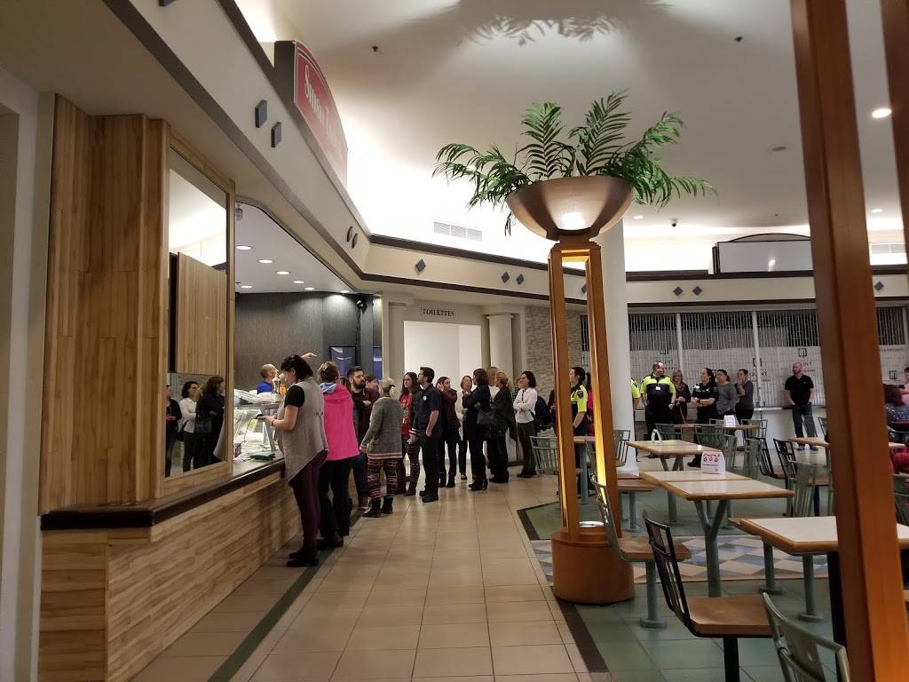 Shish Taouk de Montreal | restaurant | 500 Boulevard des Laurentides, Saint-Jérôme, QC J7Z 4M1, Canada | 5146889767 OR +1 514-688-9767