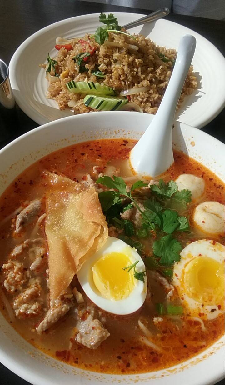 Bangkok Street Food | restaurant | 6300 White Ln Suite F, Bakersfield, CA 93309, USA | 6618858588 OR +1 661-885-8588