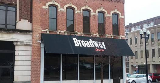 The Broadway Deli & Lounge | restaurant | 316 SW Washington St, Peoria, IL 61602, USA | 3094319708 OR +1 309-431-9708