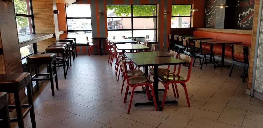 Starr Burger | restaurant | 900 Brock St N, Whitby, ON L1N 4J6, Canada | 9054303301 OR +1 905-430-3301