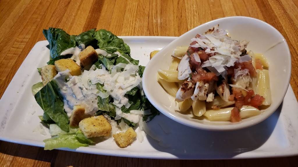 Applebees Grill + Bar | restaurant | 14830 Manchester Rd, Ballwin, MO 63011, USA | 6362070801 OR +1 636-207-0801