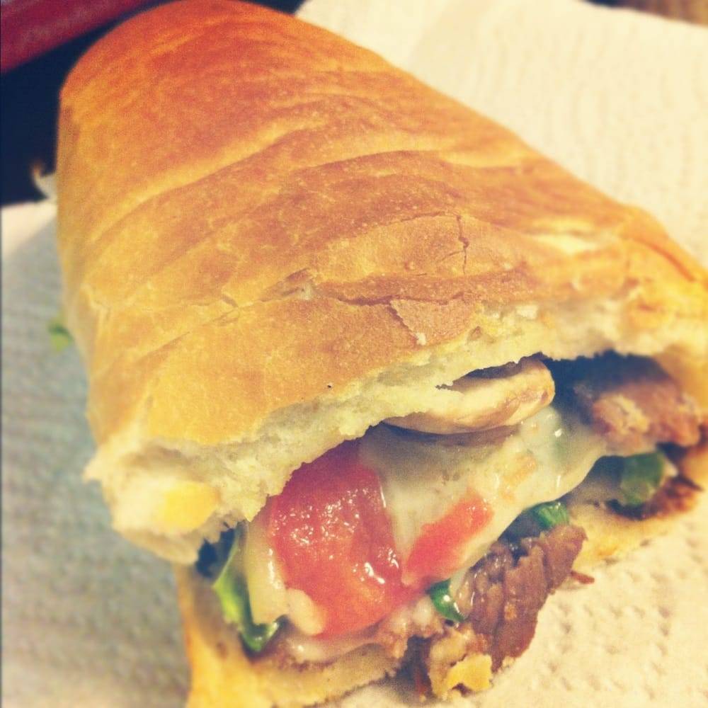 Benitos Pizza Royal Oak ???? Order Pizza Delivery Online | meal delivery | 1700 Rochester Rd, Royal Oak, MI 48067, USA | 2487445555 OR +1 248-744-5555