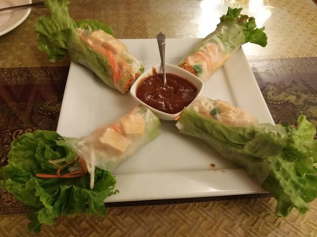 Siam Thai Cuisine | restaurant | 18564 Outer Hwy 18 N Ste 203, Apple Valley, CA 92307, USA | 7602425093 OR +1 760-242-5093