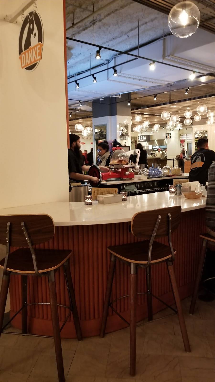 Danke | restaurant | 125 S Clark St, Chicago, IL 60603, USA | 3127834084 OR +1 312-783-4084