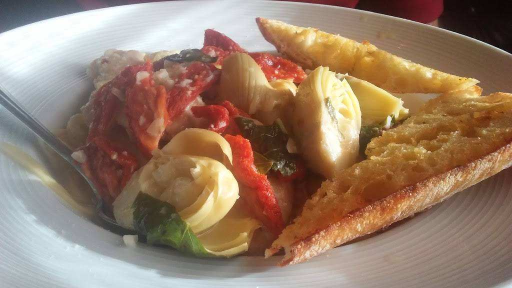 Garden City Pub | restaurant | 21 Enon St, Beverly, MA 01915, USA | 9789229018 OR +1 978-922-9018