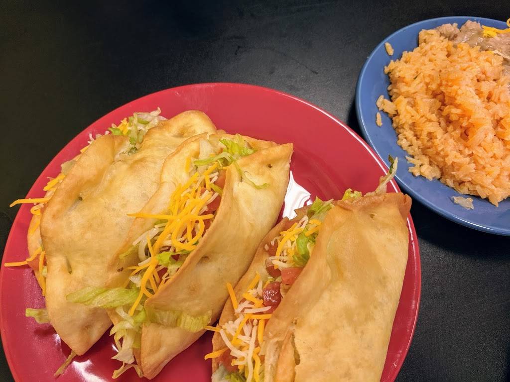 Sombreros Mexican Restaurant | restaurant | 2903 Pierce Rd #107, Saginaw, MI 48604, USA | 9894012332 OR +1 989-401-2332