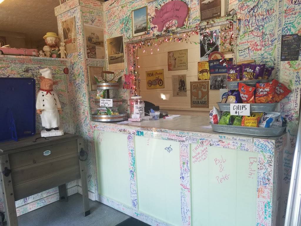 Paulies Pig Out | restaurant | 7376 Rockfish Valley Hwy, Afton, VA 22920, USA | 4343612001 OR +1 434-361-2001