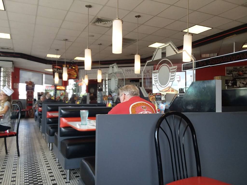 Steak n Shake | restaurant | 3488 Alpine Ave NW, Grand Rapids, MI 49544, USA | 6167857082 OR +1 616-785-7082