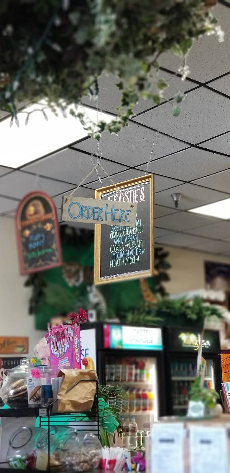 Tinkers Rainforest Deli | restaurant | 12812 Old Glenn Hwy # A-6, Eagle River, AK 99577, USA | 9076943354 OR +1 907-694-3354