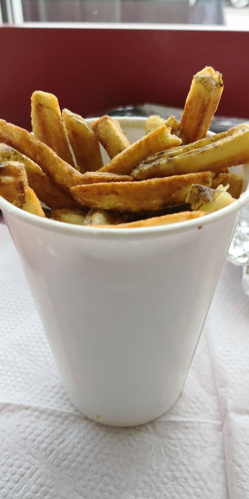 Five Guys | meal takeaway | 525 Lincoln St, Worcester, MA 01605, USA | 5088532000 OR +1 508-853-2000