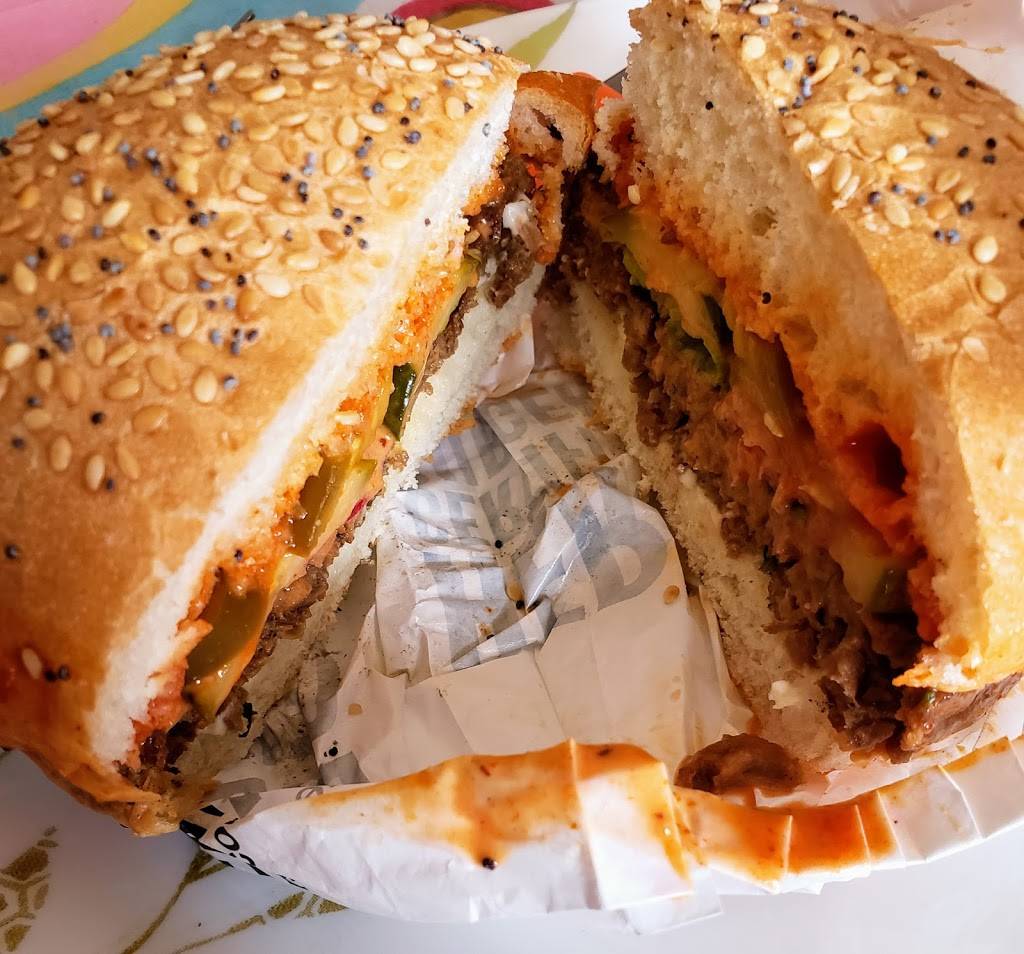 Hero Certified Burgers | restaurant | 2540 Bayview Ave Unit 8B, North York, ON M2L 1A9, Canada | 4163851818 OR +1 416-385-1818