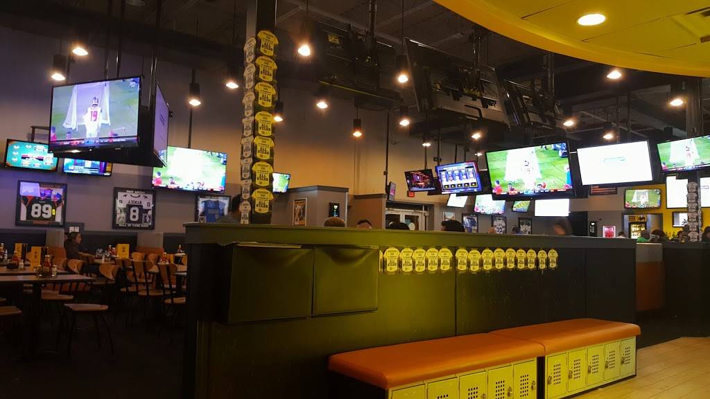 Buffalo Wild Wings | restaurant | 5125 George Bush Freeway #100, Garland, TX 75040, USA | 9724142999 OR +1 972-414-2999