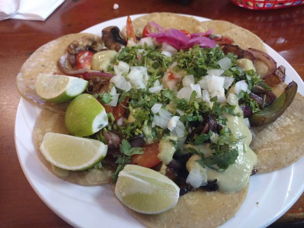 La Casa De Los Alambres Mexico City Cuisine | restaurant | 777 Shadowridge Dr, Vista, CA 92083, USA | 7605970525 OR +1 760-597-0525