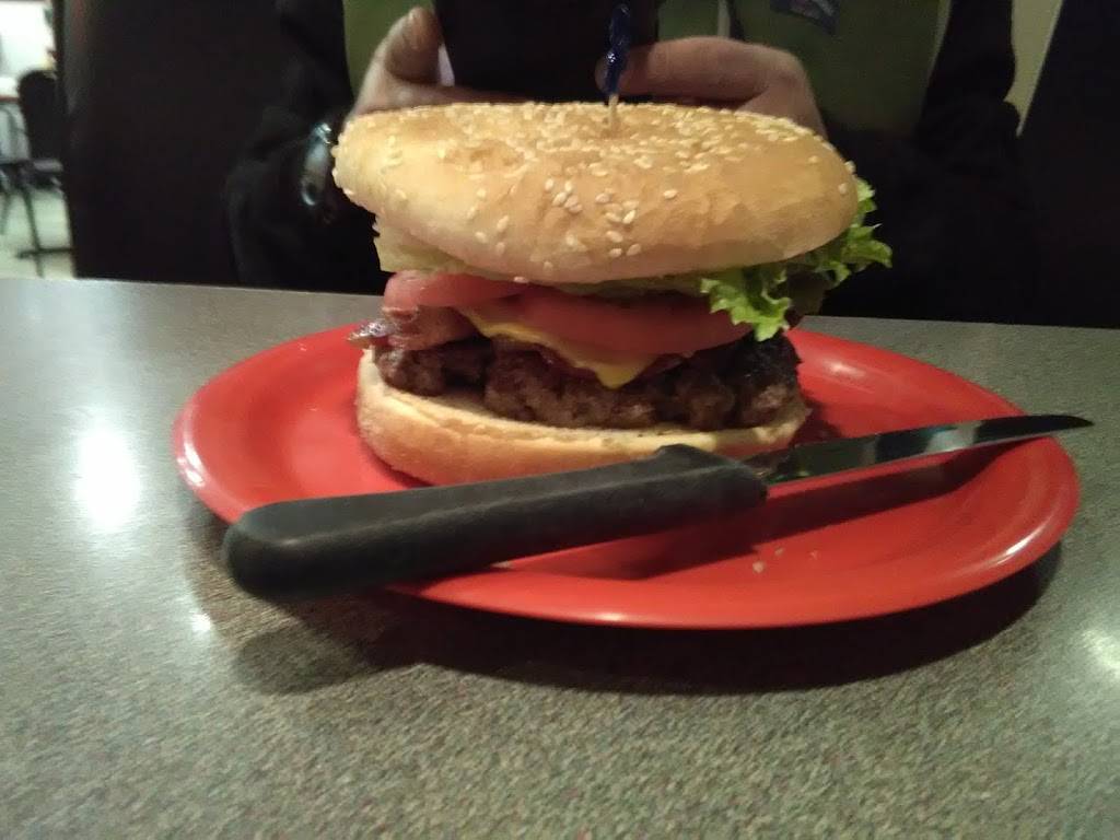 Annes Diner | restaurant | 2842 Pine Grove Ave, Port Huron, MI 48060, USA | 8109857333 OR +1 810-985-7333