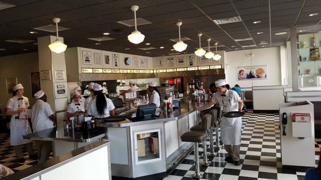 Johnny Rockets | restaurant | 1 Cedar Point Dr, Sandusky, OH 44870, USA | 4196260830 OR +1 419-626-0830