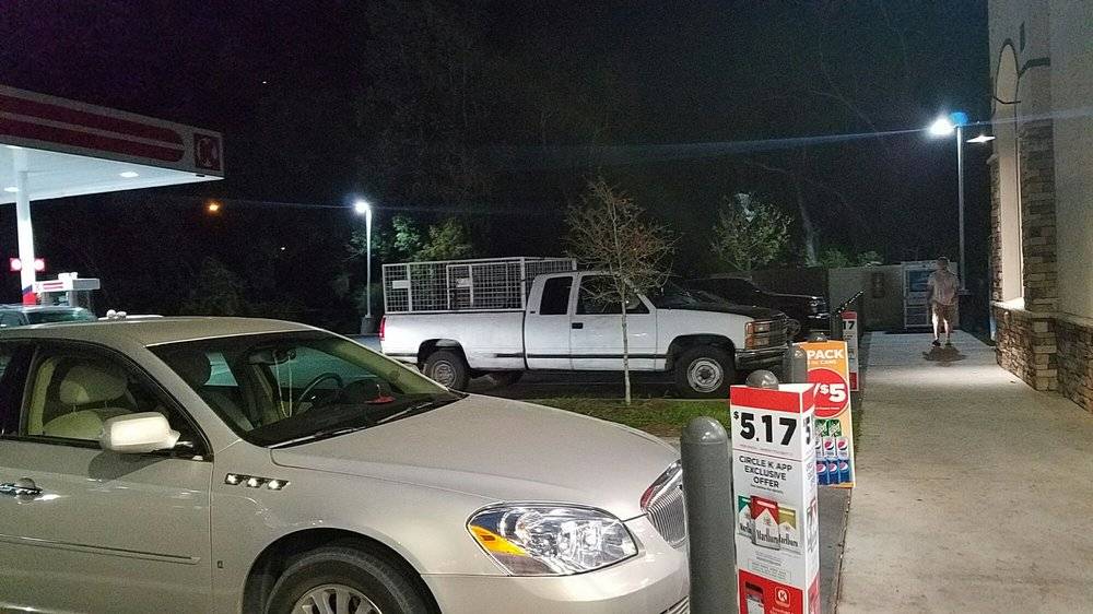 Circle K | meal takeaway | 2810 E College Ave, Ruskin, FL 33570, USA | 8136413426 OR +1 813-641-3426