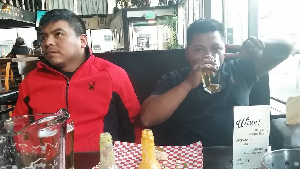 Xingones at Fort Green | restaurant | 736 Washington St, Oakland, CA 94607, USA | 5105932172 OR +1 510-593-2172