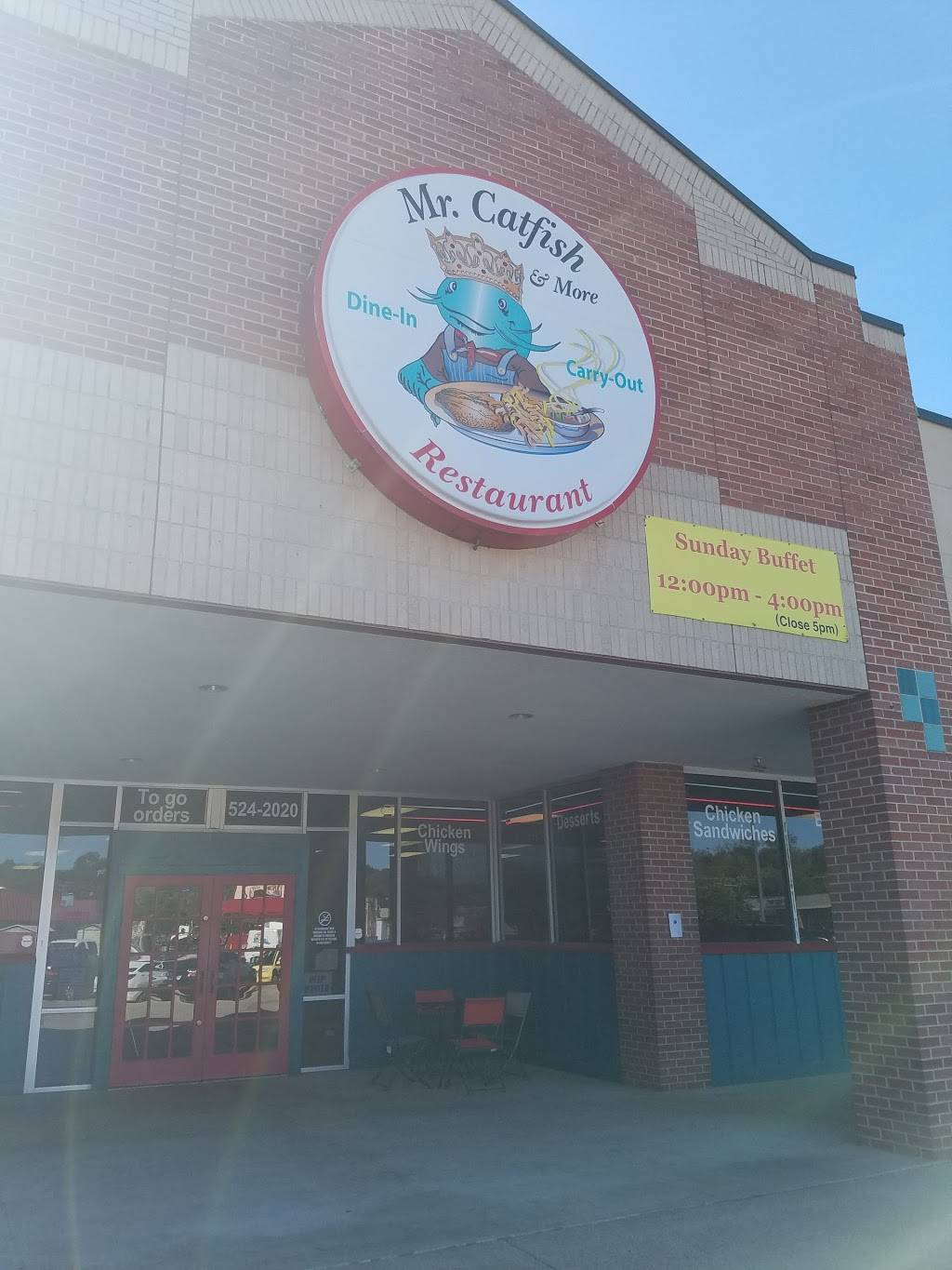 Mr. Catfish | restaurant | 1144 Airport Blvd, Austin, TX 78702, USA | 5125242020 OR +1 512-524-2020